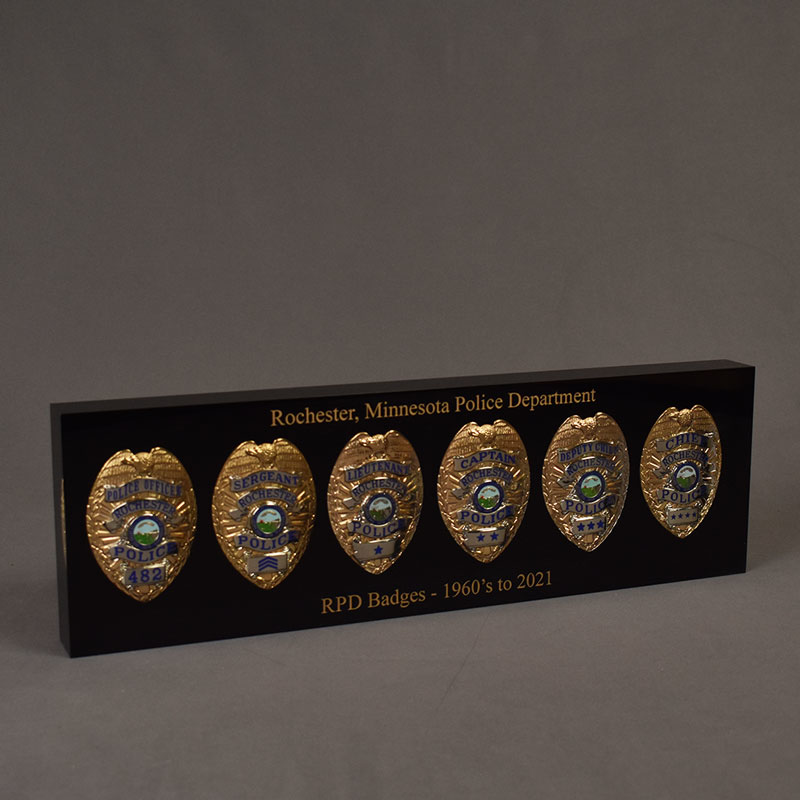 Public Servant Retirement Gift – Angle View